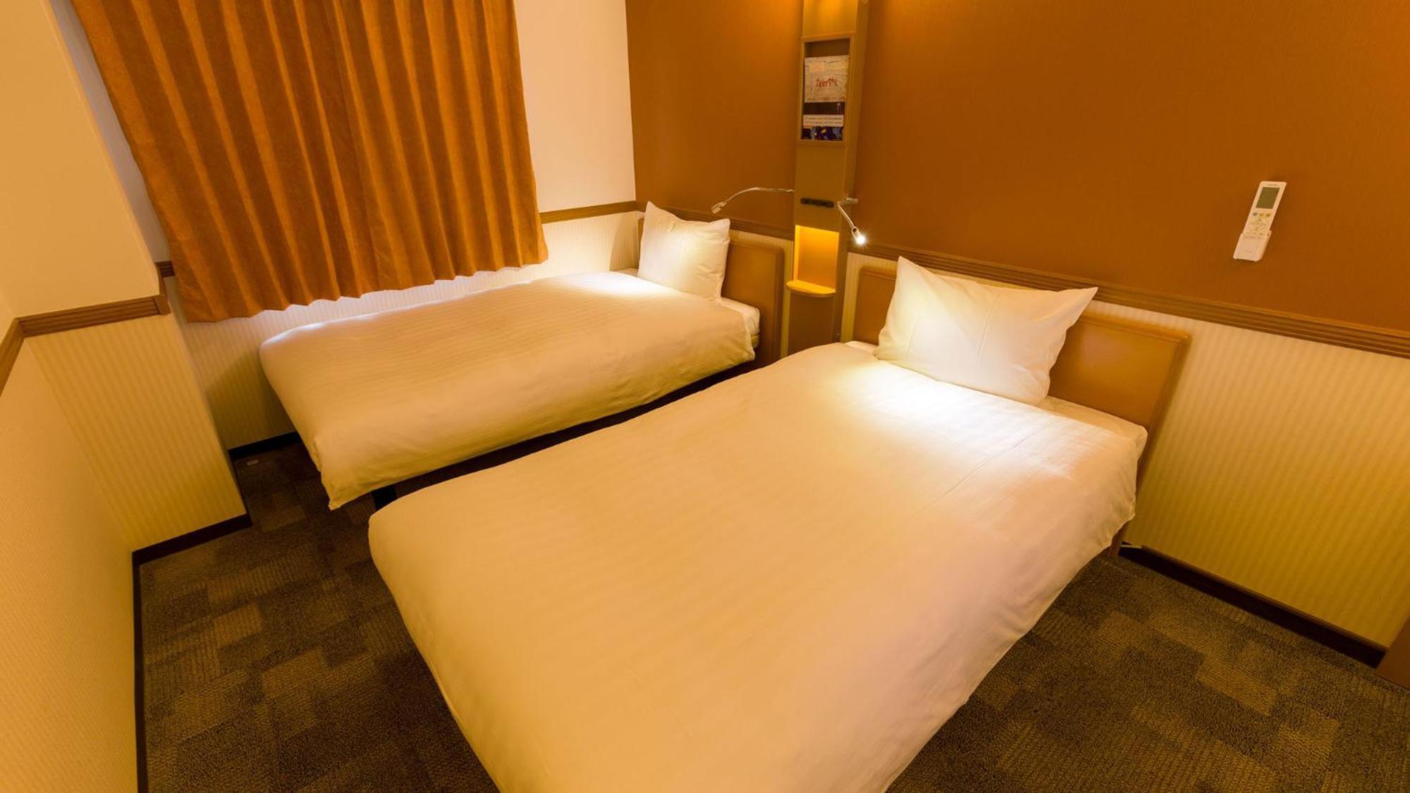 Toyoko Inn Hirosaki Ekimae Szoba fotó